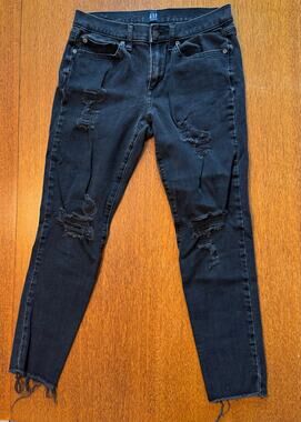 GAP Jeans - Size 28 True Skinny - Black Distressed